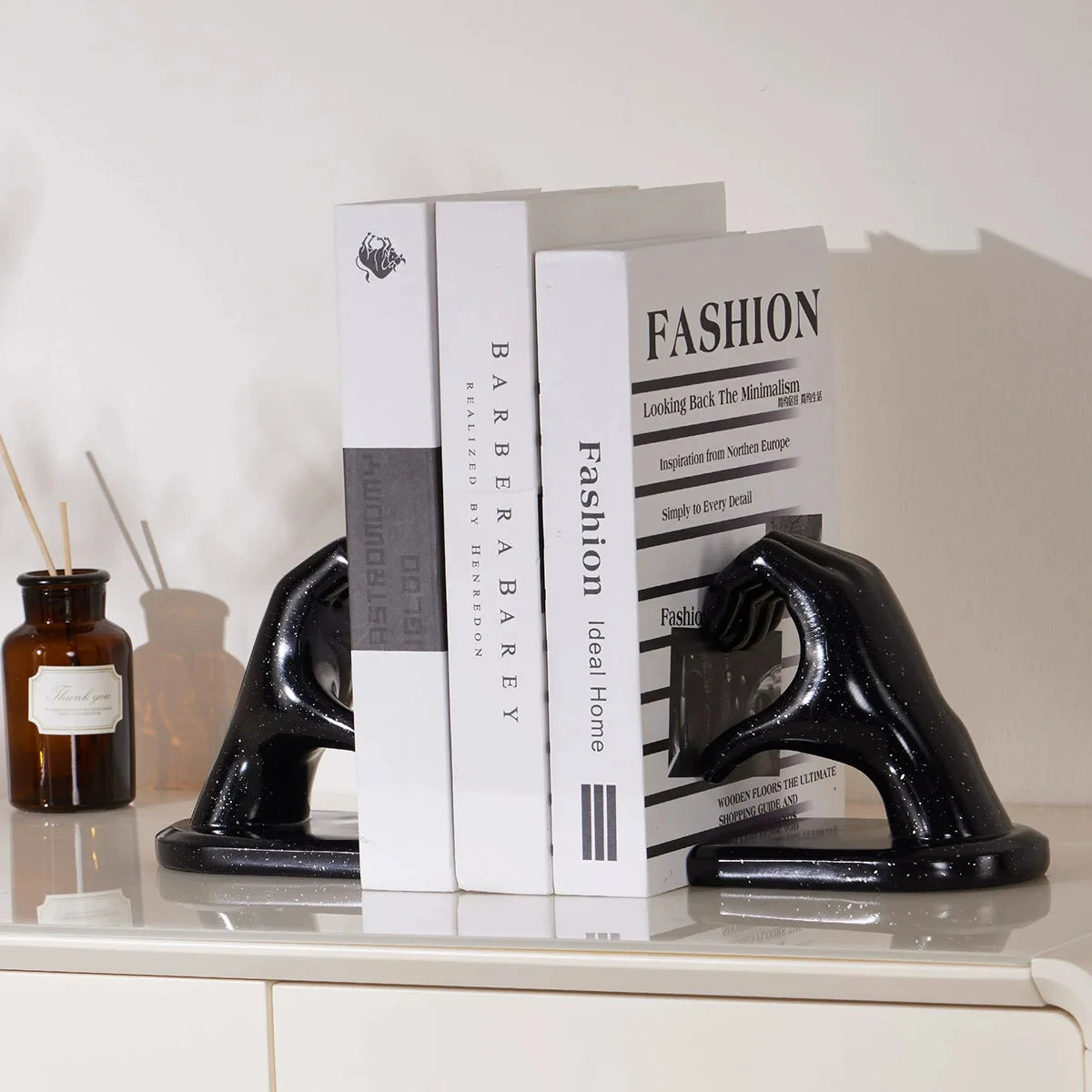 Kervazio™ Golden Resin Bookend Sculpture – Artistic Home Ornament