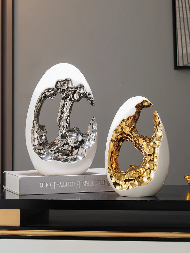 Kervazio™ Modern Gold Decorative Ornament – Luxury Home & Office Deco