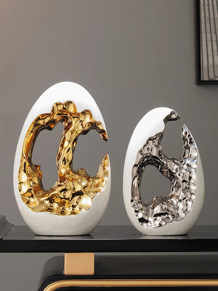 Kervazio™ Modern Gold Decorative Ornament – Luxury Home & Office Deco