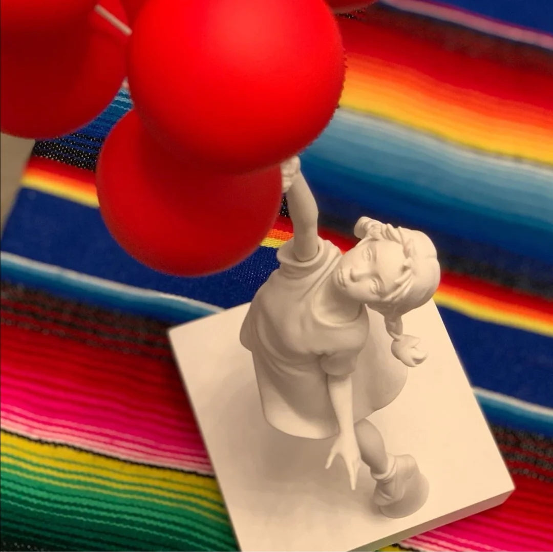 Kervazio™ Flying Balloon Girl Sculpture – Artistic Home Decor