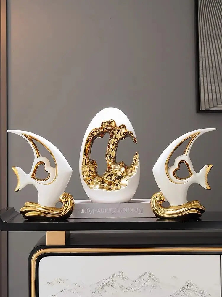 Kervazio™ Modern Gold Decorative Ornament – Luxury Home & Office Deco